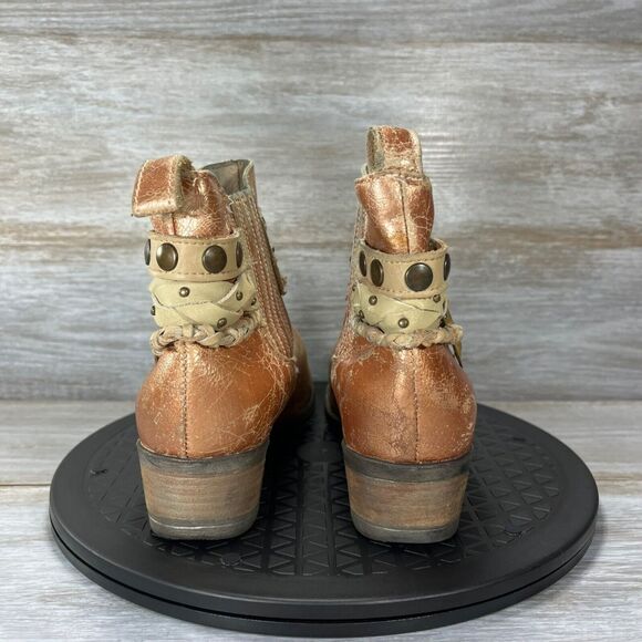 Corral Circle G Rose Gold Copper Metallic Western Rodeo Short Boots Size 7.5 - Picture 4 of 9